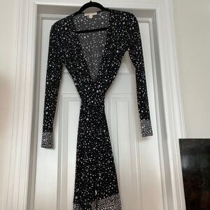 Michael Kors Black and white Long Sleeve Sheath Dress